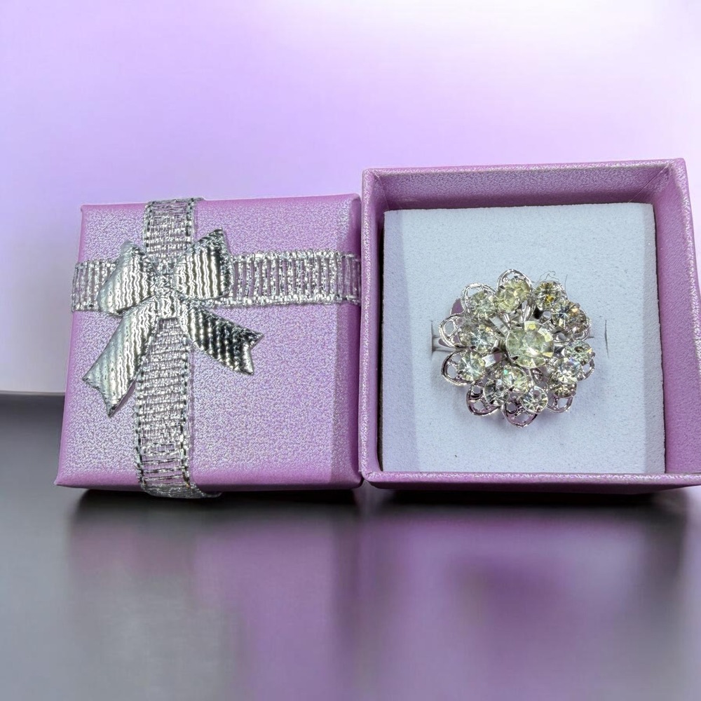 Sara Coventry Rhinestone Cluster Ring Silver Tone Statement Flower SZ 5 Vintage
